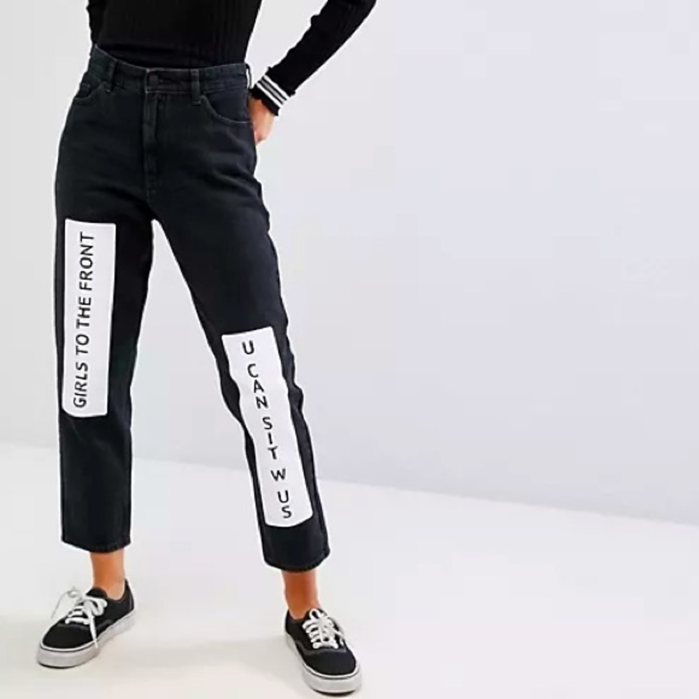 Monki ASOS Taiki Badge Mom Jeans size 24 gently preloved